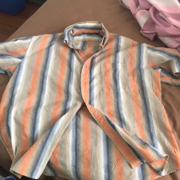 Shirt rainbow size: US XL - Picture 3 of 3